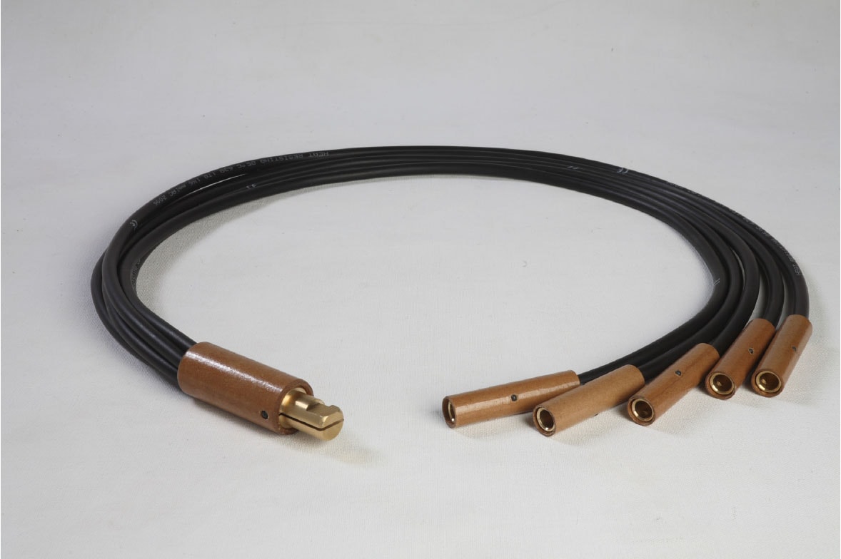 5 Way Splitter Cable by Cooperheat - used with triple cable sets where the operator needs to connect multiple heating elements